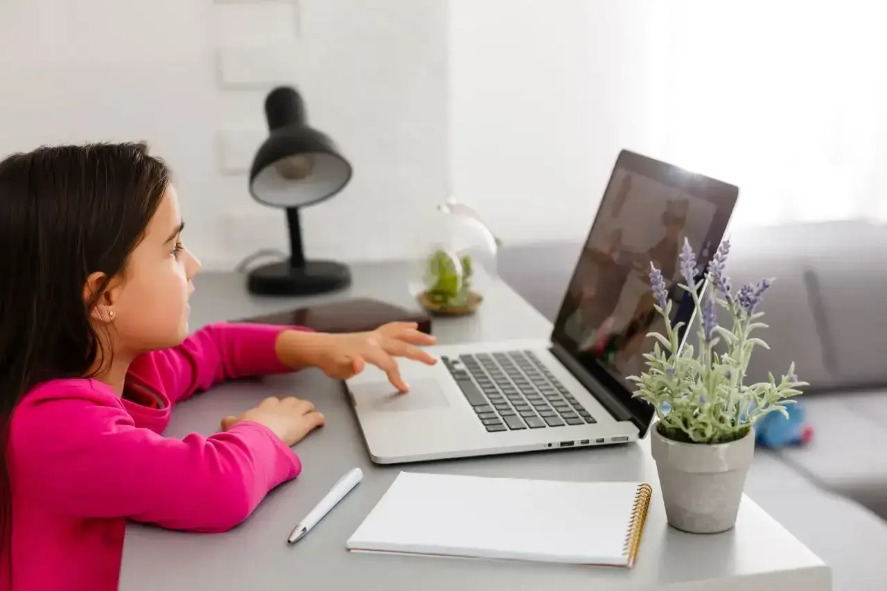 La revolución de la teleeducación y su impacto en el acceso a la educación.