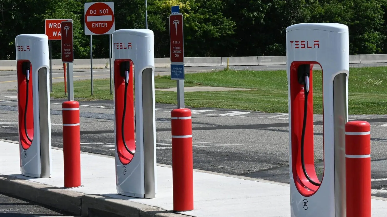 Tesla expande su red de Superchargers en Texas